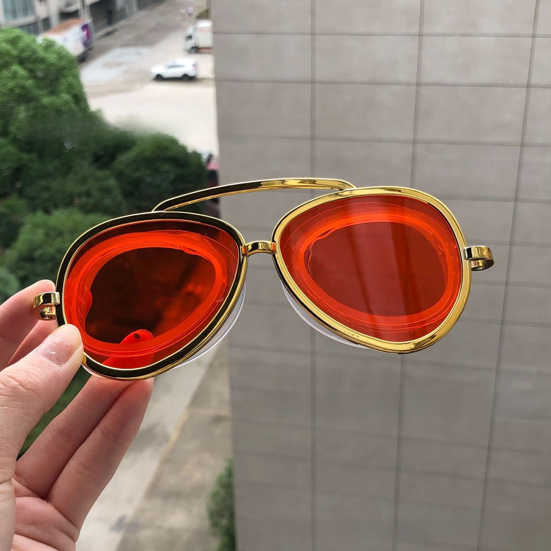 Full-view anti-fog swimming goggles